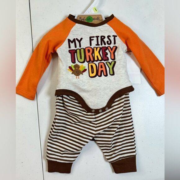 NWT Macy’s Baby Essentials 2 Piece Pant Set My First Turkey Day - Size 3 Month - Picture 1 of 6